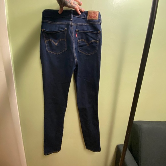 Levi 721 High Rise Skinny - Picture 4 of 6